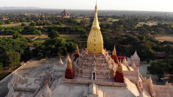 缅甸蒲甘阿南达寺鸟瞰图