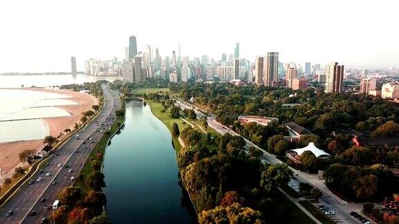 芝加哥俯瞰湖面的鸟瞰图