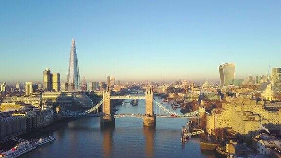 伦敦和泰晤士河的空中城市景观