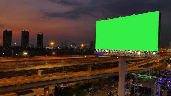 泰国曼谷高速公路上的广告牌时间流逝