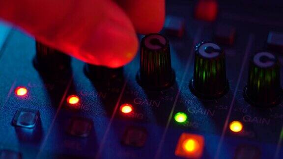 LED指示灯夜总会派对调音台或Dj台音量电平信号
