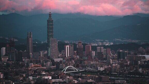 航拍日落时的台湾台北市城市风光