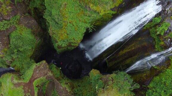 冰岛的Gljufrabui瀑布