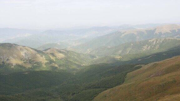 保加利亚边谷从米佐尔峰缓慢倾斜4K
