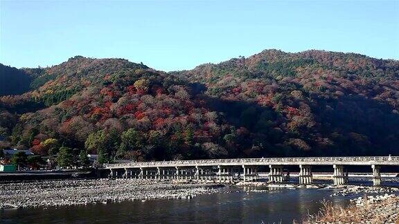 旭日大桥是岚山的标志性建筑之一