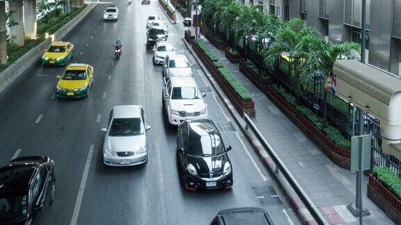 在交通道路上运行的闭路电视监控摄像机的时间间隔