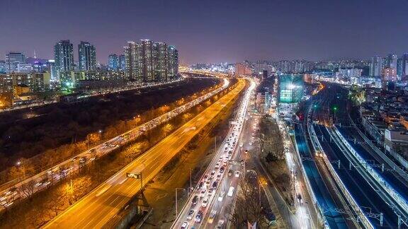 时间流逝的交通在首尔晚上韩国