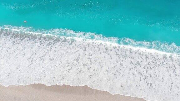 鸟瞰加勒比海地区的海滩