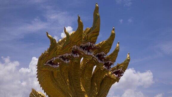 金龙雕像泰国