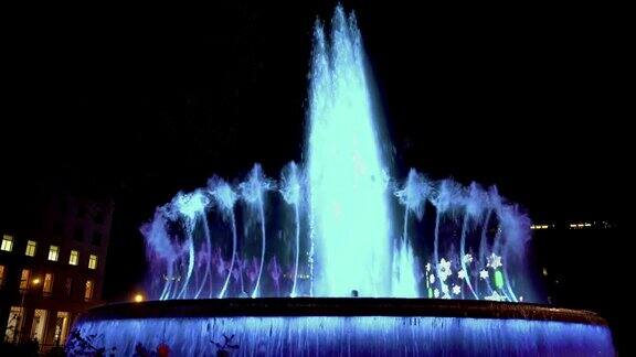 灯光舞蹈喷泉美丽的水和音乐表演旅游景点