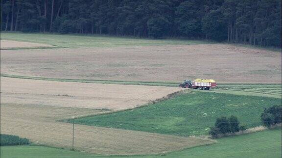 农业和景观-鸟瞰图-巴伐利亚中弗兰科尼亚LandkreisRoth直升机拍摄空中视频电影建立拍摄德国