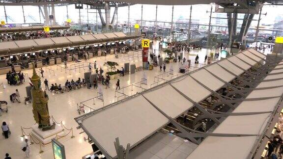 4KVDO:机场旅客