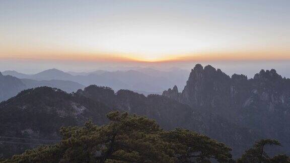 从黄山紫云峰看日落-时间流逝