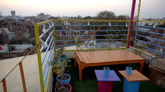 印度阿姆利则市多彩的屋顶休息室
