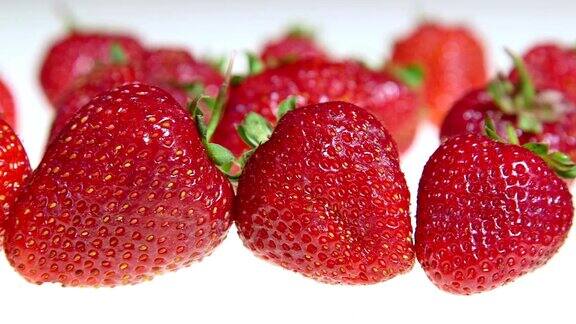 多莉:新鲜的草莓果背景特写