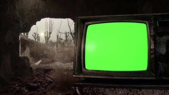 旧建筑内绿色屏幕的老式电视机4K分辨率