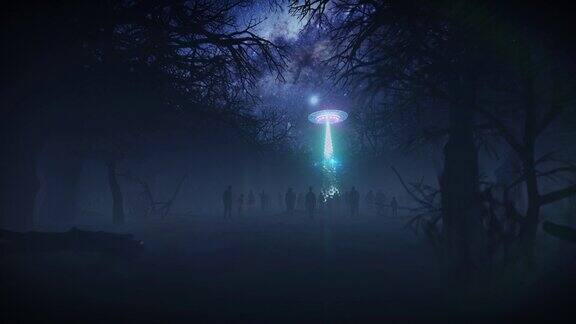在黑暗的森林里外星不明飞行物在人们头顶盘旋