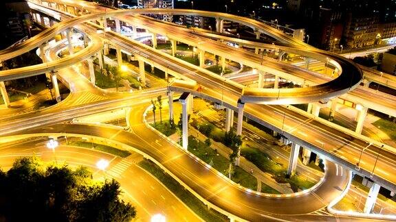 现代城市和交通成都日夜时光流逝