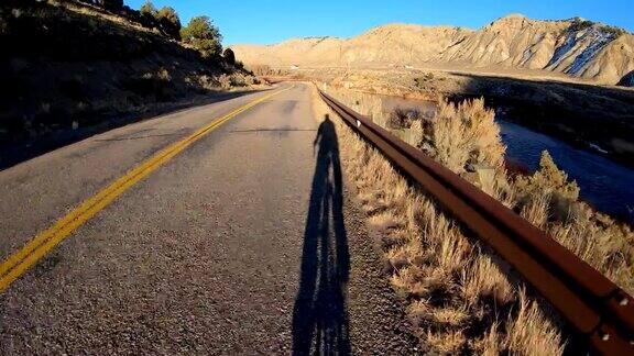 公路自行车与长影子自行车