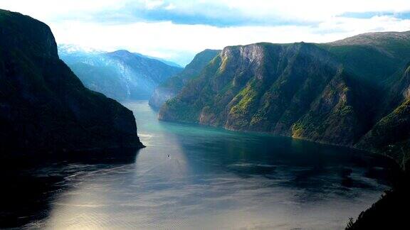 美丽的索涅峡湾或索涅峡湾自然挪威