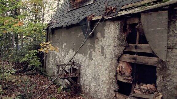 废弃的旧棚屋