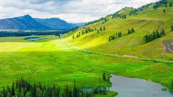 喀纳斯湖夏季鸟瞰图新疆中国