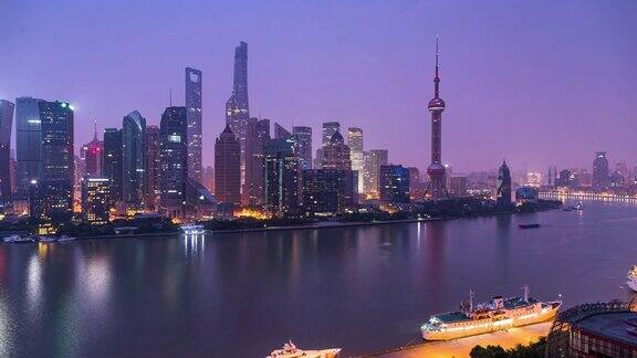 上海的现代城市夜间景观延时摄影