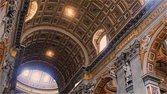 意大利梵蒂冈圣佩特罗大教堂的内部装饰