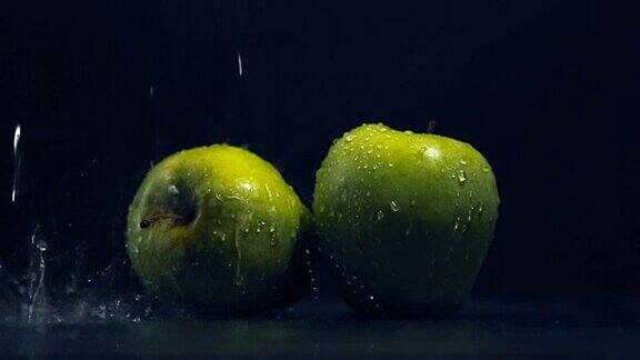 青苹果落水超级慢动作镜头