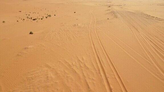 飞越沙丘沙漠