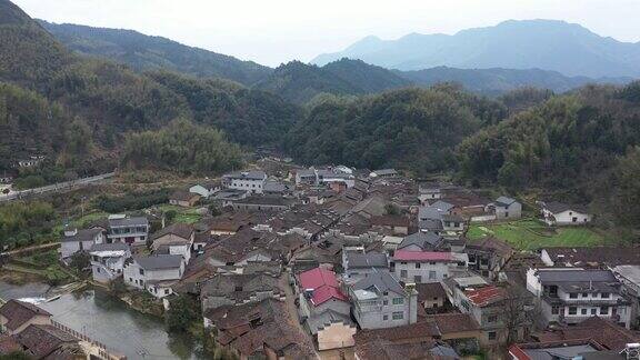 鸟瞰浙江省衢州市的村庄