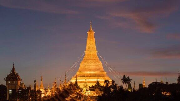 缅甸仰光大金塔的日出