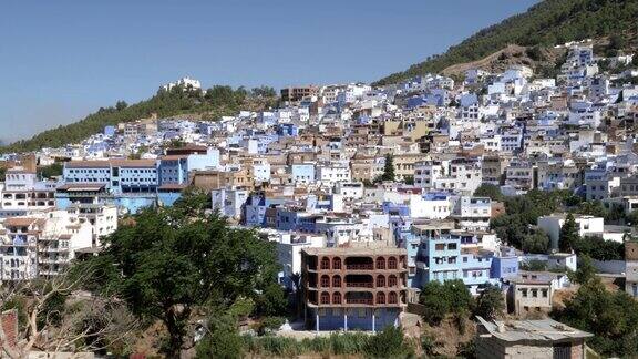 摩洛哥舍夫chaouen的麦地那著名的旅游胜地因为那里的房子被漆成蓝色
