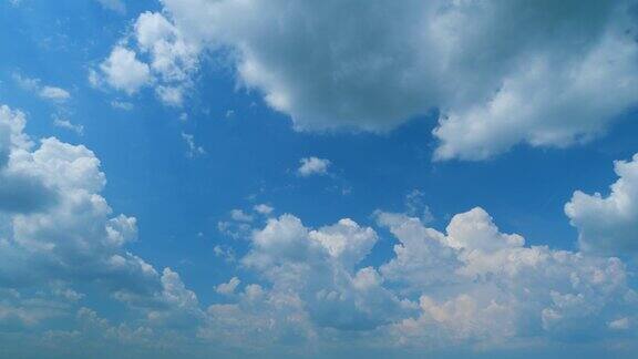 自然天气蓝天云带着蓝色的浅蓝色的天空在地平线上时间流逝