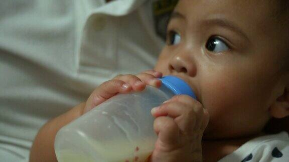 婴儿奶瓶喂养