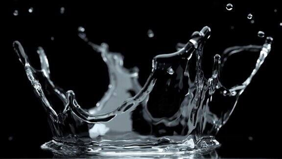清澈的水以慢动作飞溅喷射的液体沿圆周向一侧美丽地分散黑色背景上的液体飞溅Cgi现代现实主义艺术从水的冲击透明液体滴