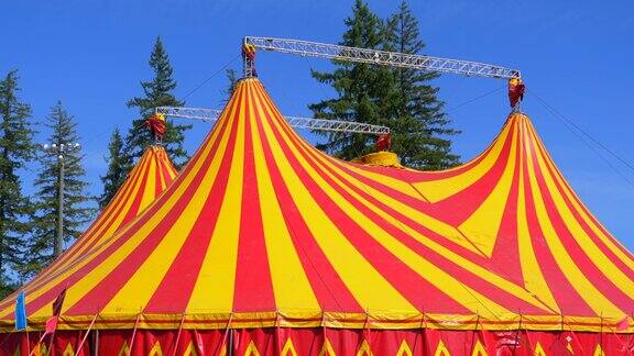 马戏团帐篷橙色和红色大顶节日嘉年华表演结构