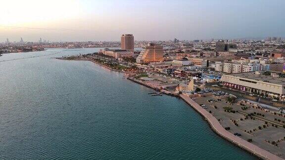 吉达沙特阿拉伯:俯瞰海滨城市和著名的度假小镇红海的Al-Hamra滨海地区俯瞰阿拉伯半岛的全景