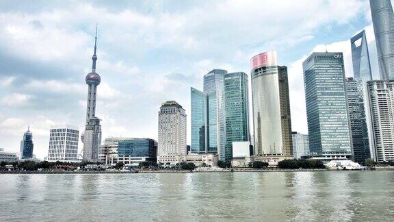 东方明珠和上海的河流