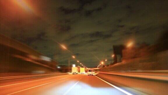 高速公路的夜间交通时光流逝