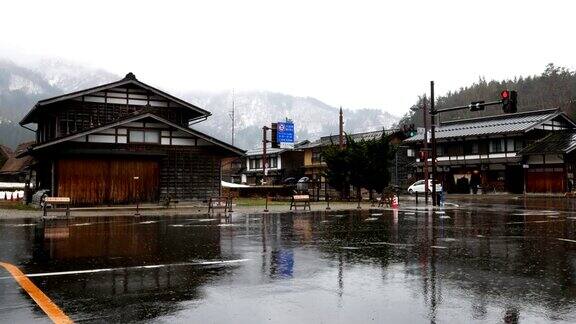 白川去日本小雨中村