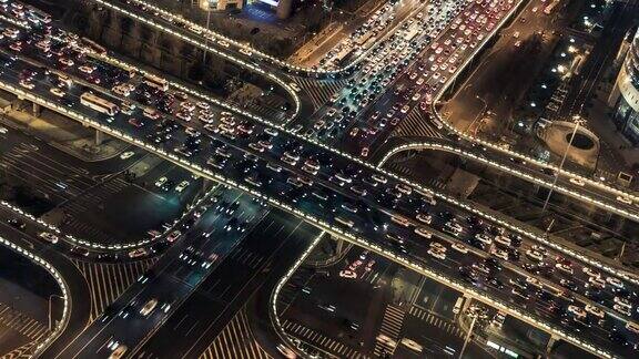 PANViewof立交桥和城市交通在夜间北京中国