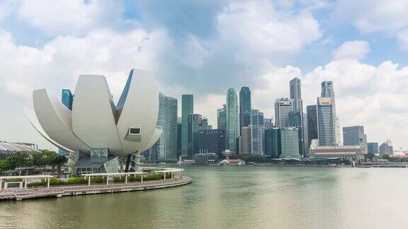滨海湾的新加坡城市景观