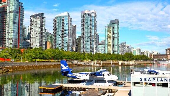 4K海滨步道背景中有共管公寓加拿大温哥华