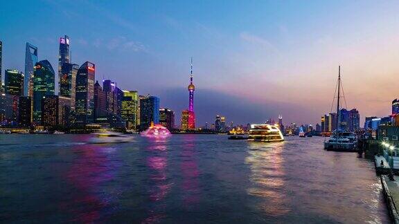 夕阳下的上海