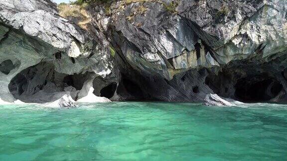 智利巴塔哥尼亚的大理石洞穴