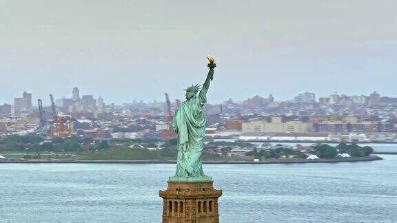 纽约空中自由女神像