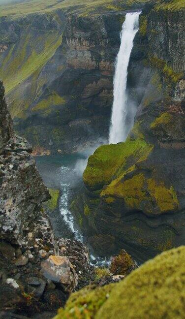 冰岛高地最美丽的海弗斯瀑布