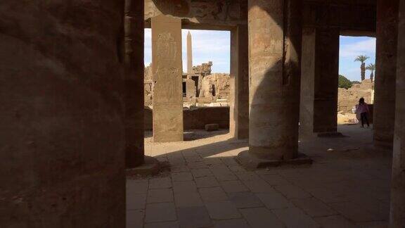 卢克索卡纳克神庙的古老圆柱埃及