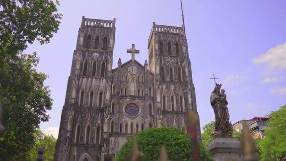 手持拍摄的圣约瑟夫大教堂在河内市去越南旅游